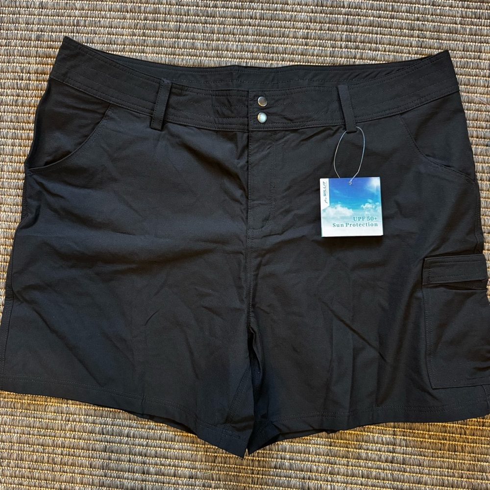 Willit Black Hiking Shorts with Sun Protection
